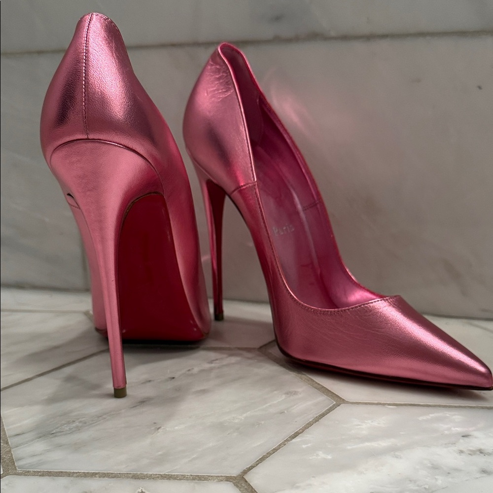 Christian Louboutin So Kate Pink Heels